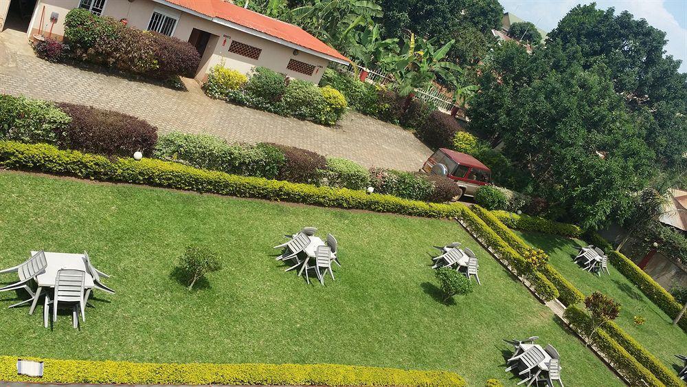 Areba Hotel Entebbe Bagian luar foto