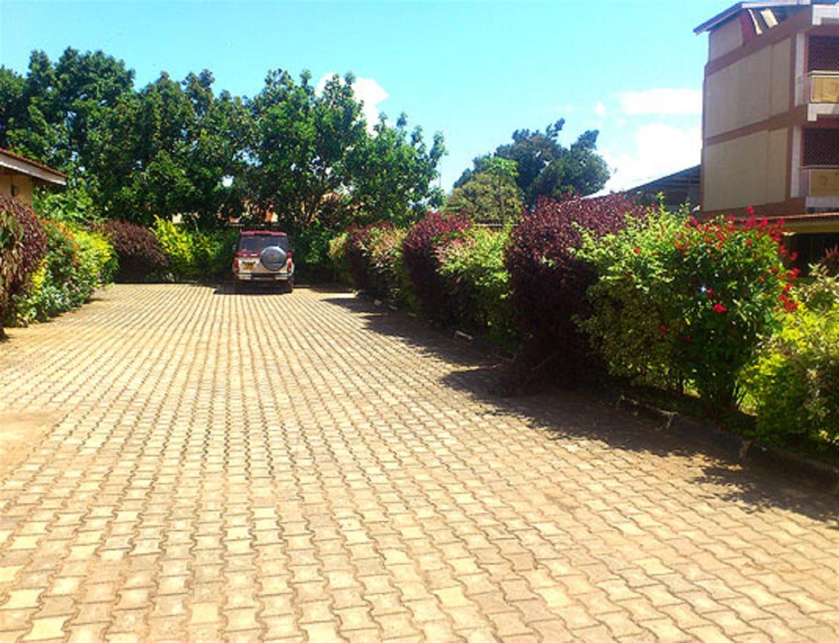 Areba Hotel Entebbe Bagian luar foto