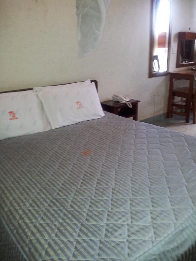 Areba Hotel Entebbe Bagian luar foto