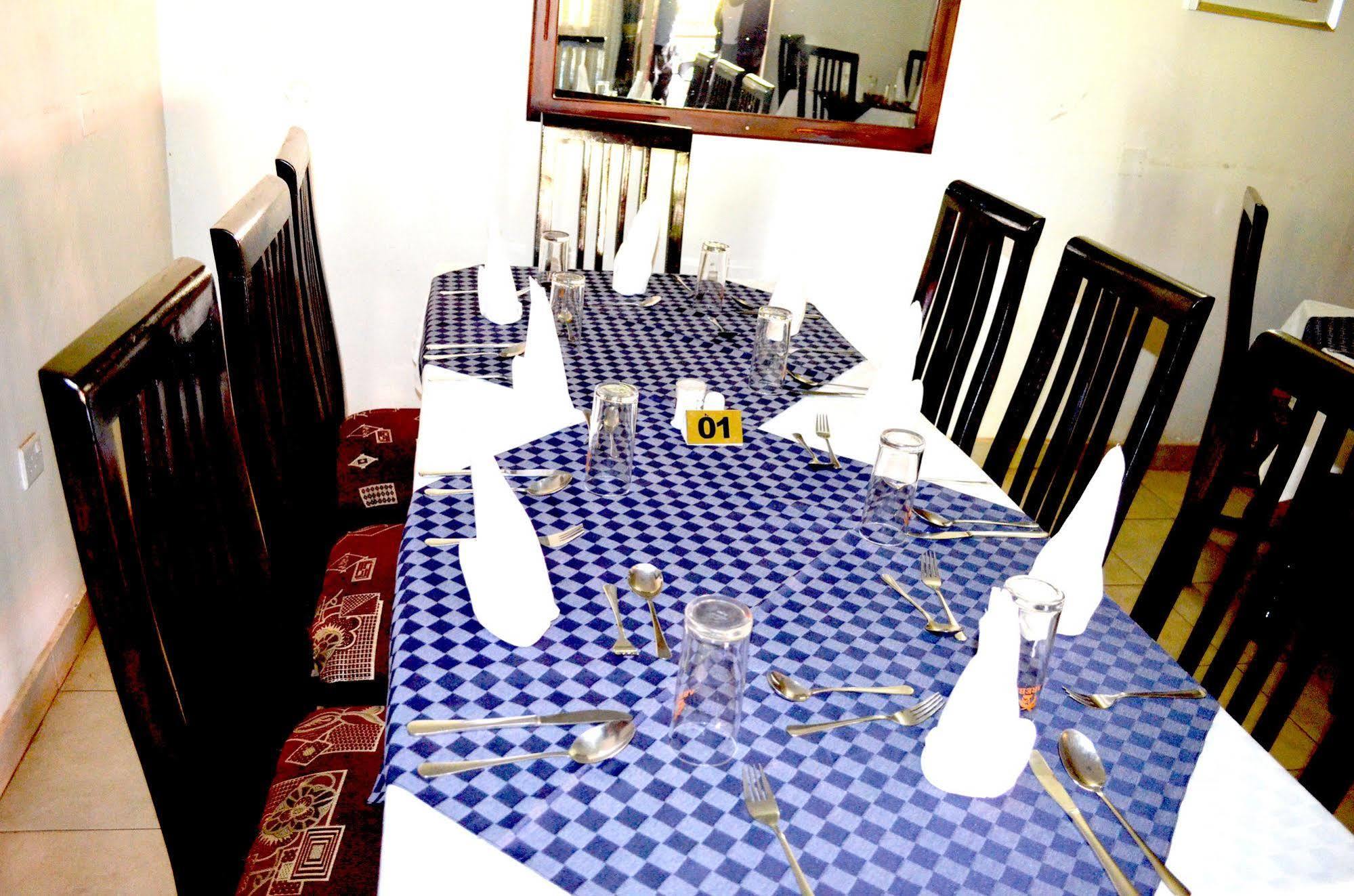 Areba Hotel Entebbe Bagian luar foto