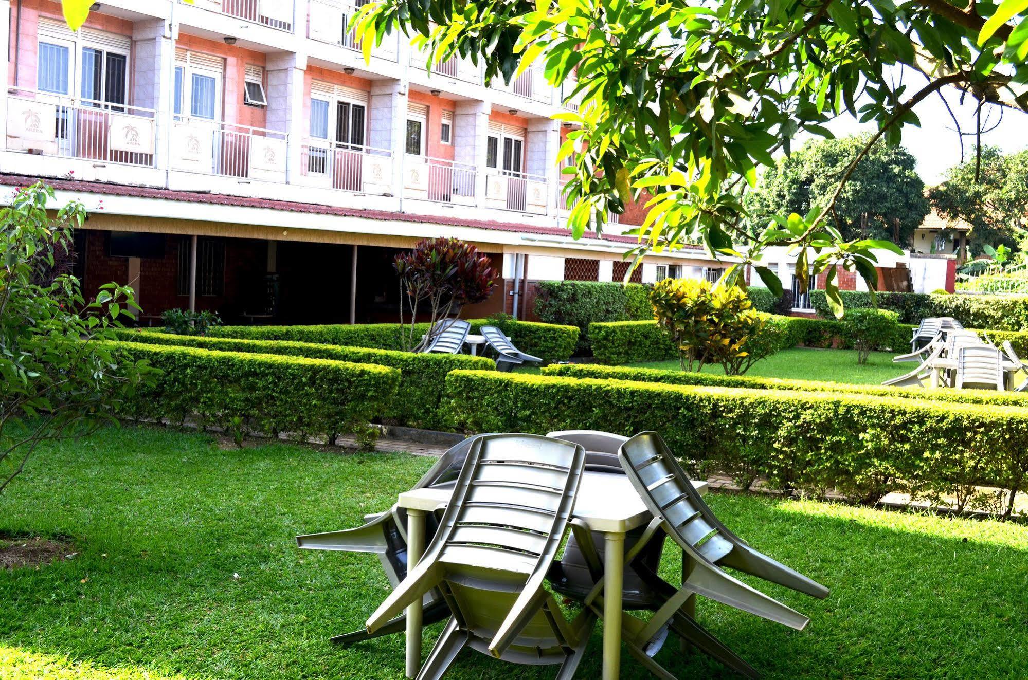 Areba Hotel Entebbe Bagian luar foto