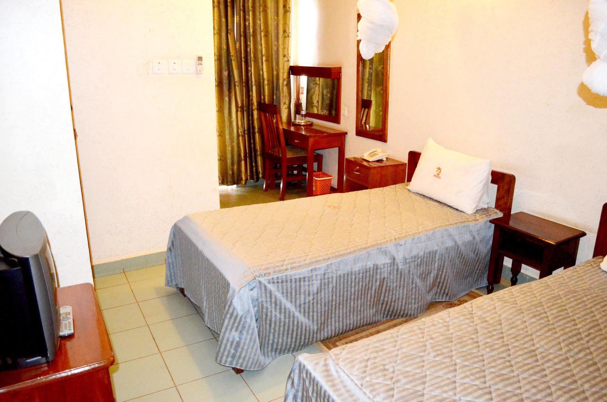 Areba Hotel Entebbe Bagian luar foto