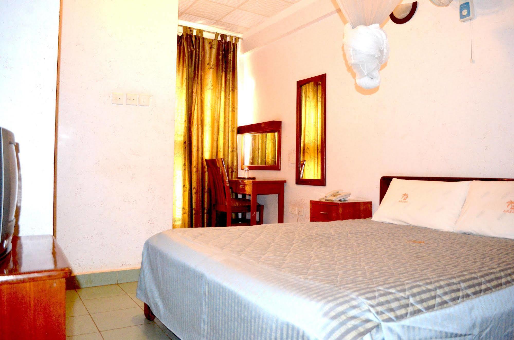 Areba Hotel Entebbe Bagian luar foto